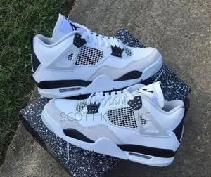 Air Jordan 4 Military Black