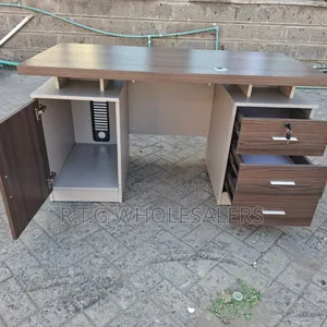 Imported 1.4 Metre Office Desk – Sleek Durable