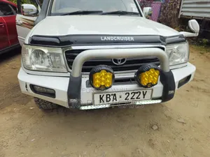 Toyota Land Cruiser 2003 White