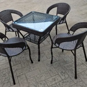 Weatherproof 4‐Seat Patio Furniture Set