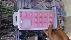 Niller Suction Cup (Octobuddy) Silicone Case for iPhone 14 Pro Max