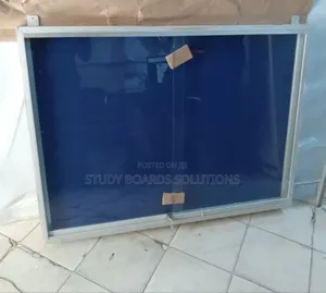 3ftx2ft Glass Lockable Notice Board