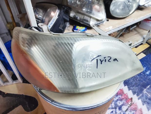 Toyota Platz Headlight