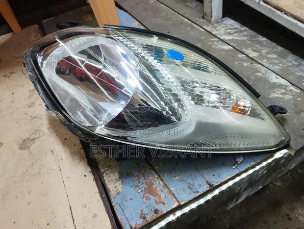 Toyota Vitz 2008 Headlight Zenon