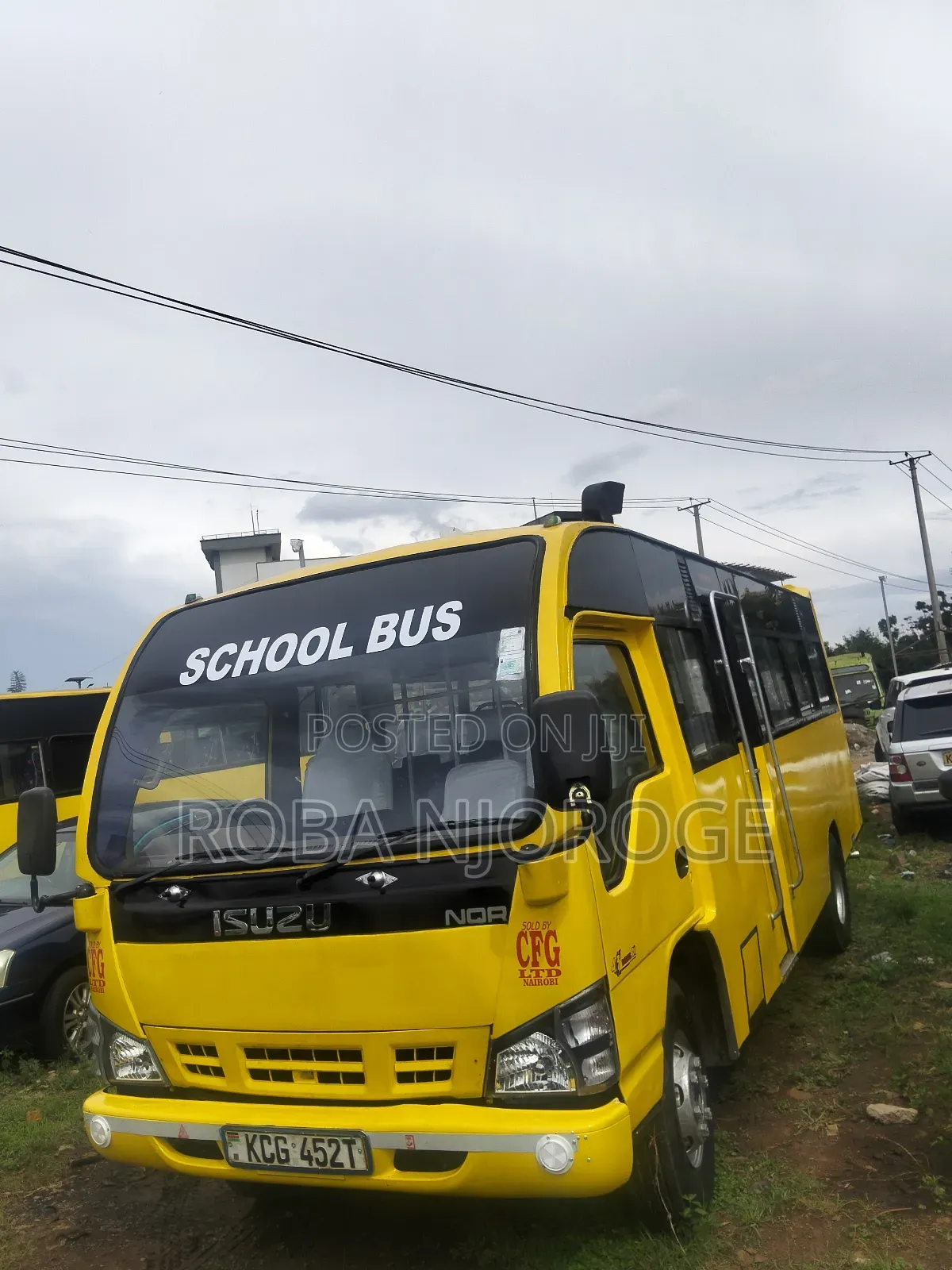 Isuzu NQR 2015 Yellow