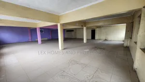 Commercial Open Space to Let