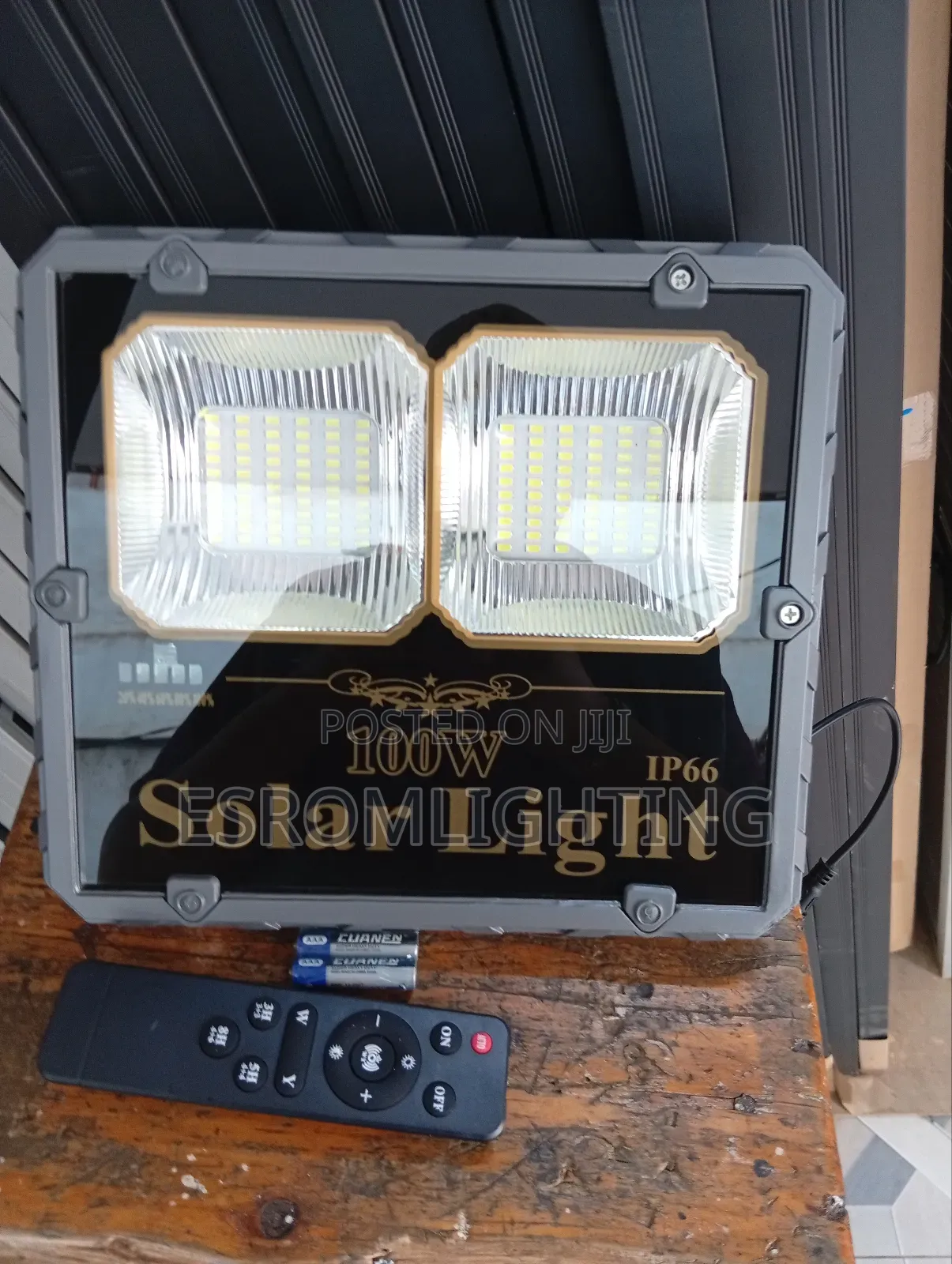 Ultra Bright 100w Solar Flood Light – Ip66 Waterproof