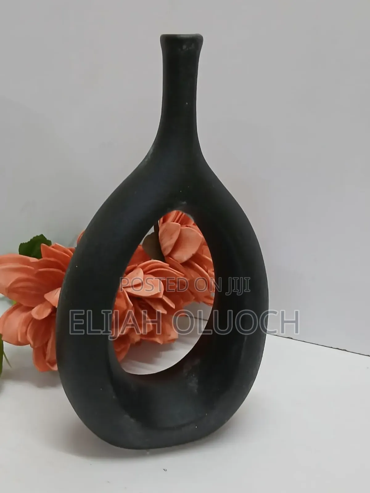 Nordic Doughnut Vase Now Available*