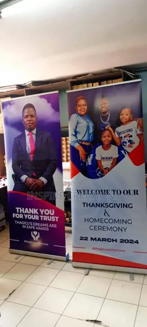 Sleek Portable Narrow Base Roll-Up Banner Display 