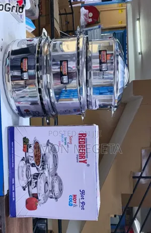 3 Piece Jumbo Red Berry Hot Pot