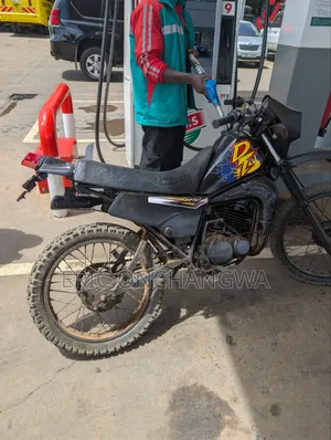 Yamaha DT125 2005 Black