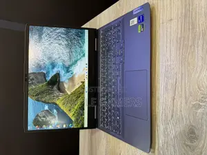Laptop Lenovo LOQ 15ARP9 32GB Intel Core i7 SSD 1T