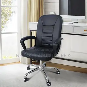 Modern Executive Swivel Chair for Office Use