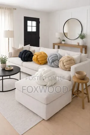 Modern Homes Decorative Knot Ball Pillow.