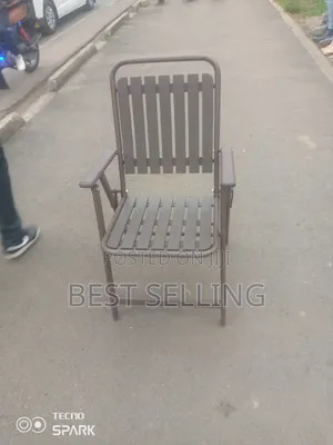 Brown Folderable Outdoor Chair
