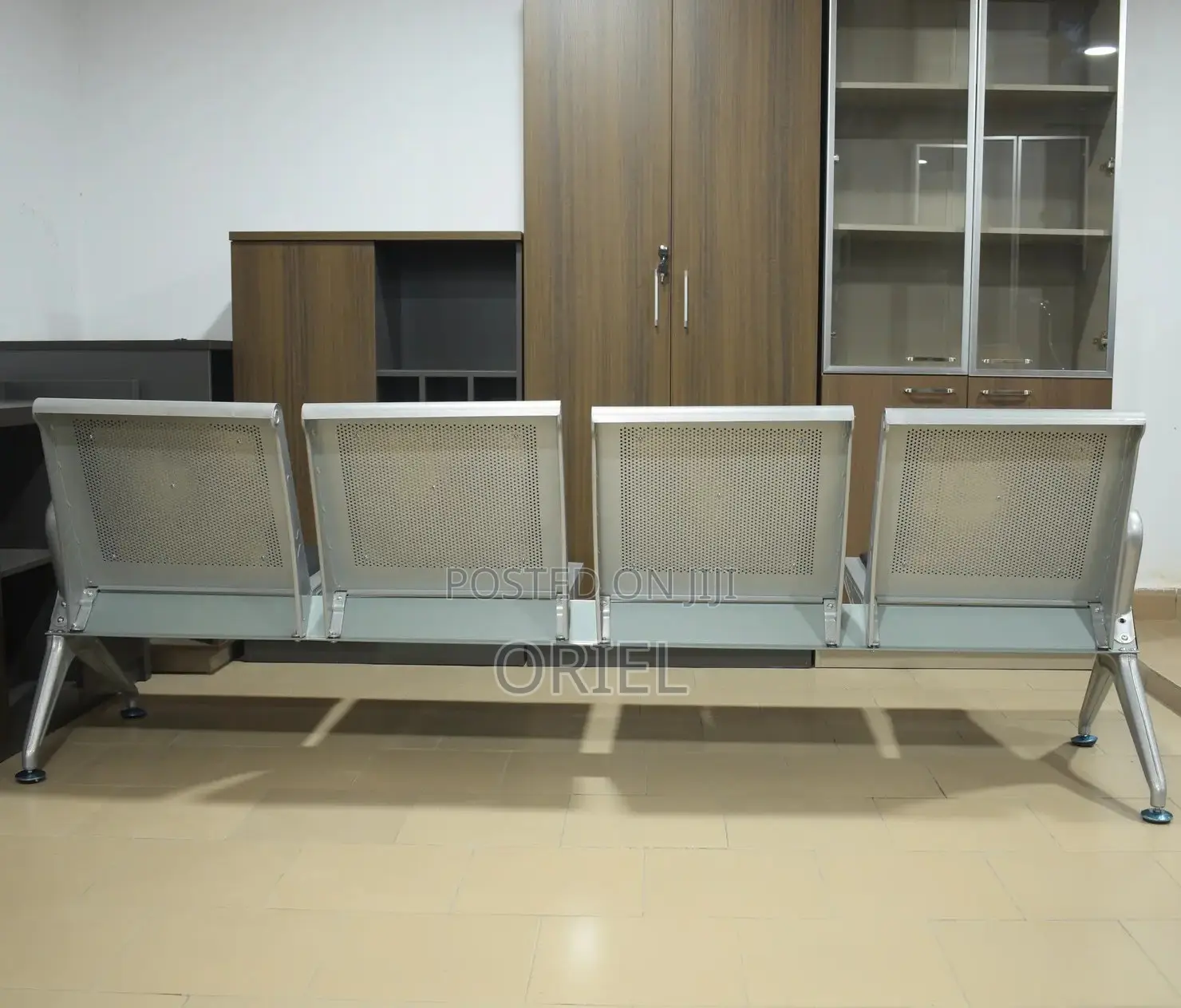 Office Bench : 4-Seater Heavy-Duty Linked Reception Waiting Bench