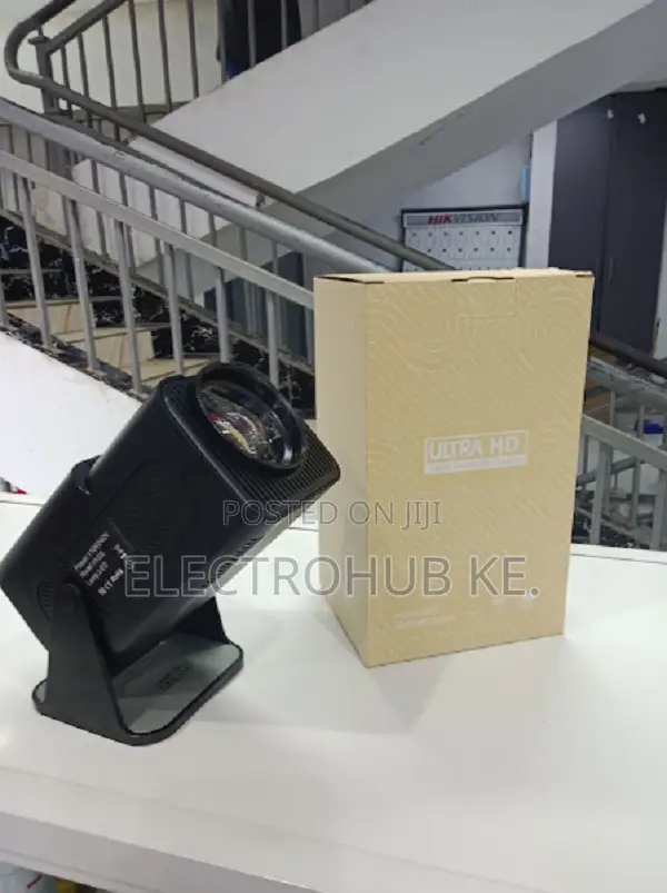 Brandnew Hy320 Android Smart Projector