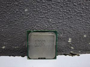 Intel Pentium E5300 Dual Core Desktop Cpu Processor- Slgtl