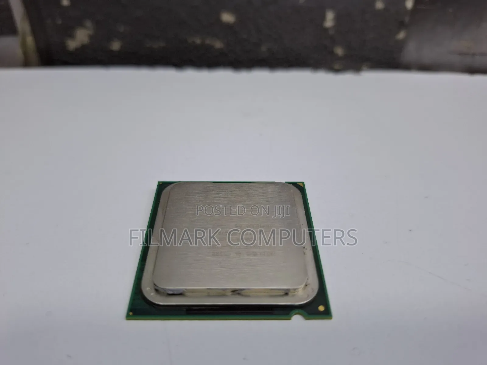Intel Pentium E5300 Dual Core Desktop Cpu Processor- Slgtl
