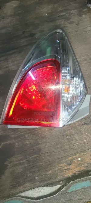 Toyota Ractis 2012 Backlight