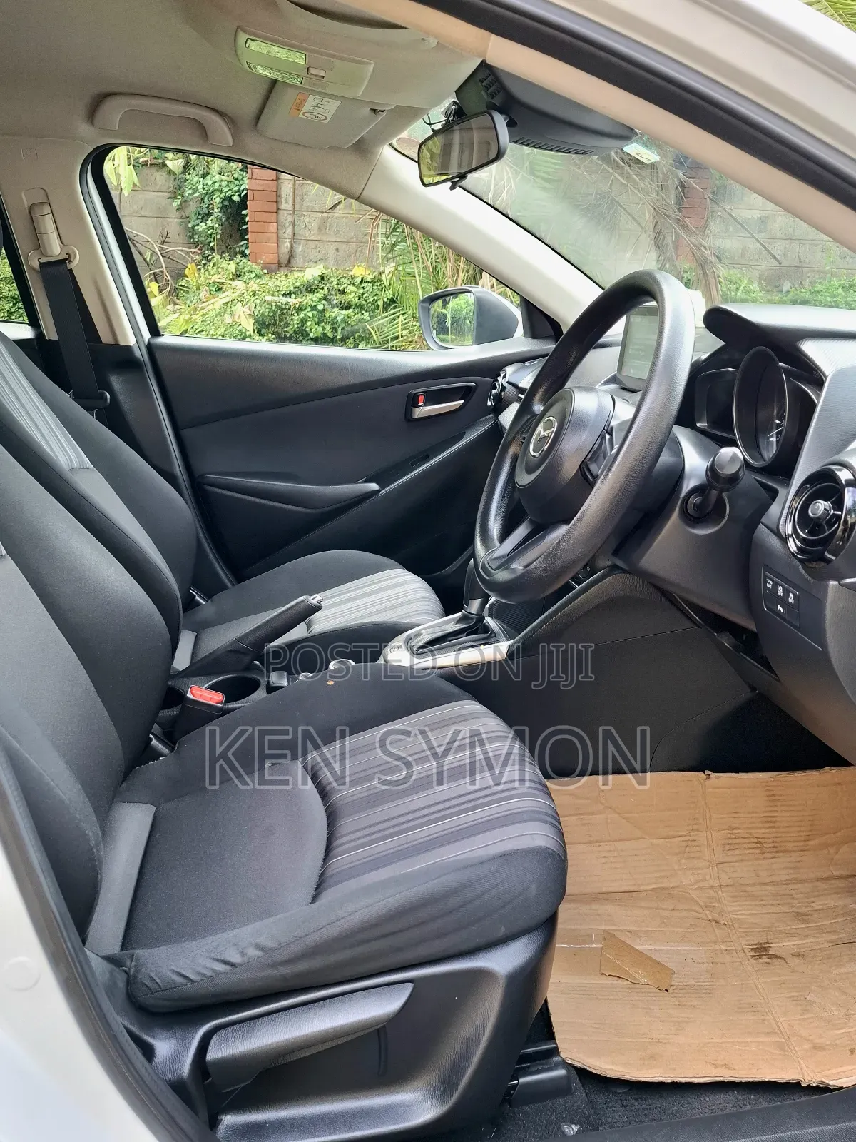 Mazda 2 2020 Silver