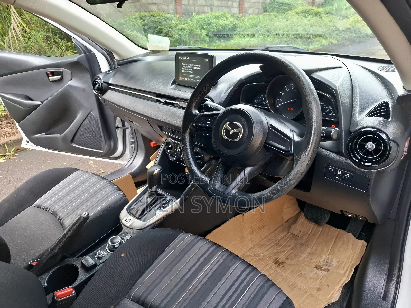 Mazda 2 2020 Silver