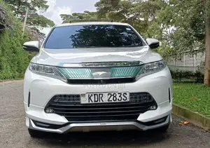 Toyota Harrier 2017 White