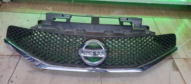 Nissan Note E12 Grill