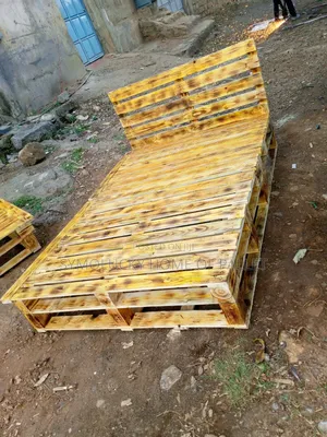 Blazed- Detachable 5*6 Pallet Bed- Kings Framed Pallet Wood Framed