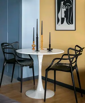 Modern Round Dining Table – Stylish Dining for Contemporary Homes