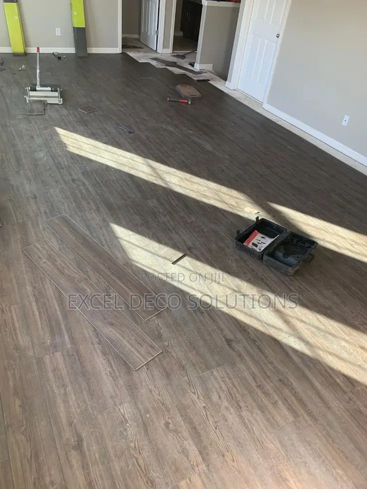 Dry Back LVT Long Lasting Interior Flooring Tiles