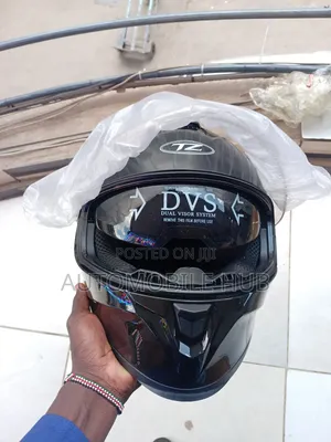 Tz Shiny Black Full Face Motorcycle Helmet – Strong&Protective Helmet