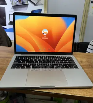 Laptop Apple MacBook Pro 2017 8GB Intel Core i5 SSD 256GB