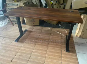 New Electric Adjastable Desk 1.4m