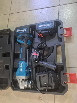 Makita Cordless Grinder With 2 Batteries