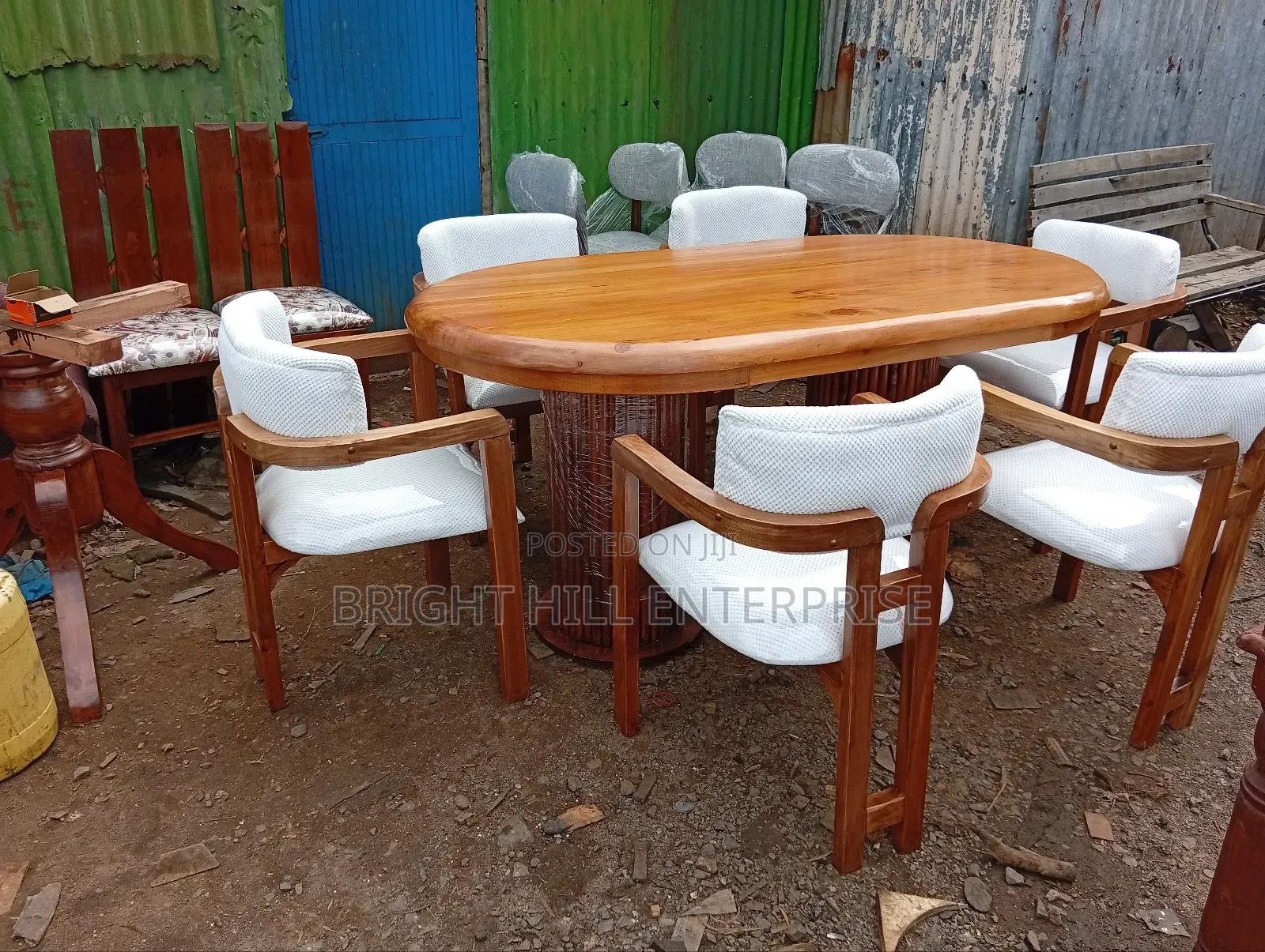 Glamorous 6 Seater Dining Table