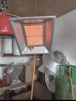 300-1,000 Gas Brooder With Accessories