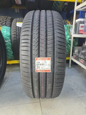 275/50r21 Bridgestone Alenza Tire