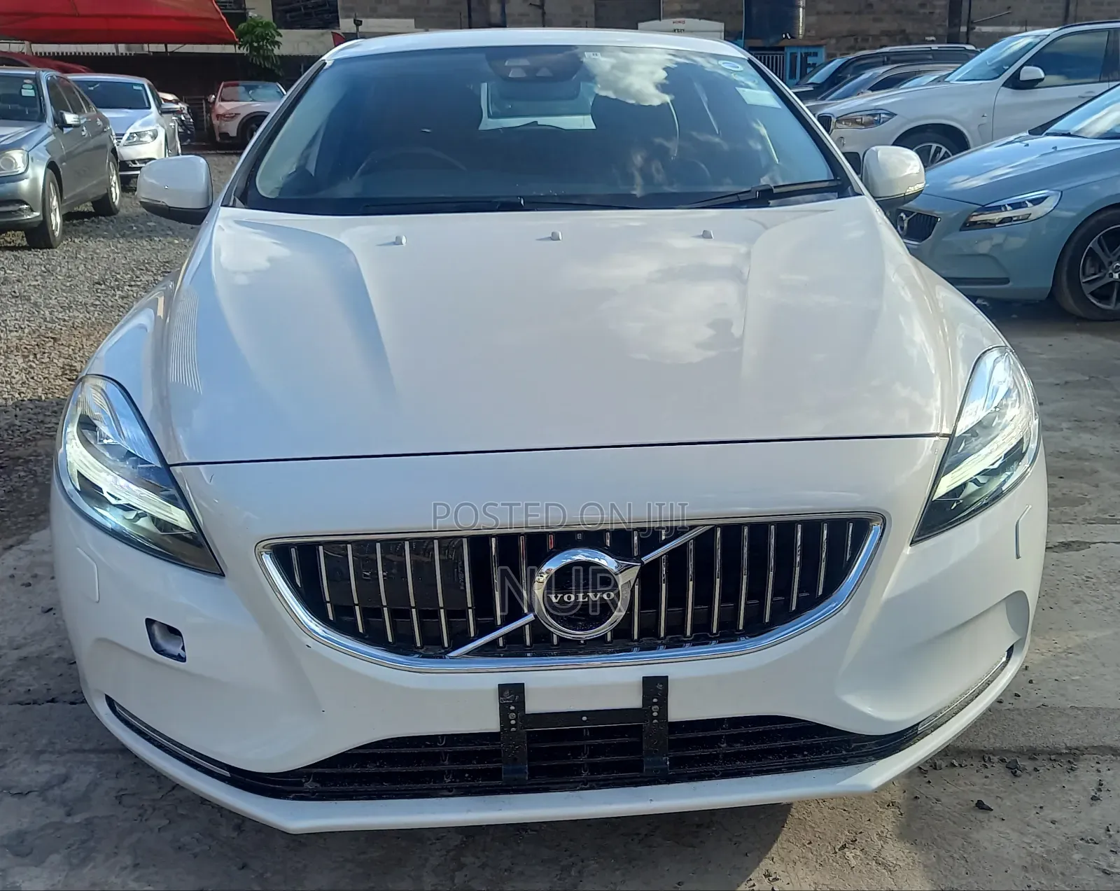 Volvo V40 2017 White