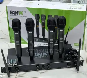 BNK Bk8400 4-in-1 Uhf Wireless Microphone System.