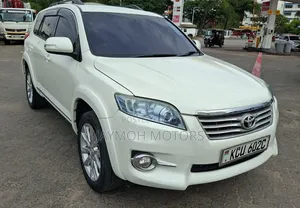 Toyota Vanguard 2012 Pearl