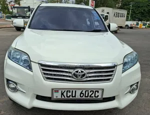 Toyota Vanguard 2012 Pearl
