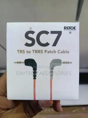 This Is a Røde Sc7 3.5mm TRS to TRRS Patch Cable.