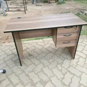 Quality/Modern Office Desk