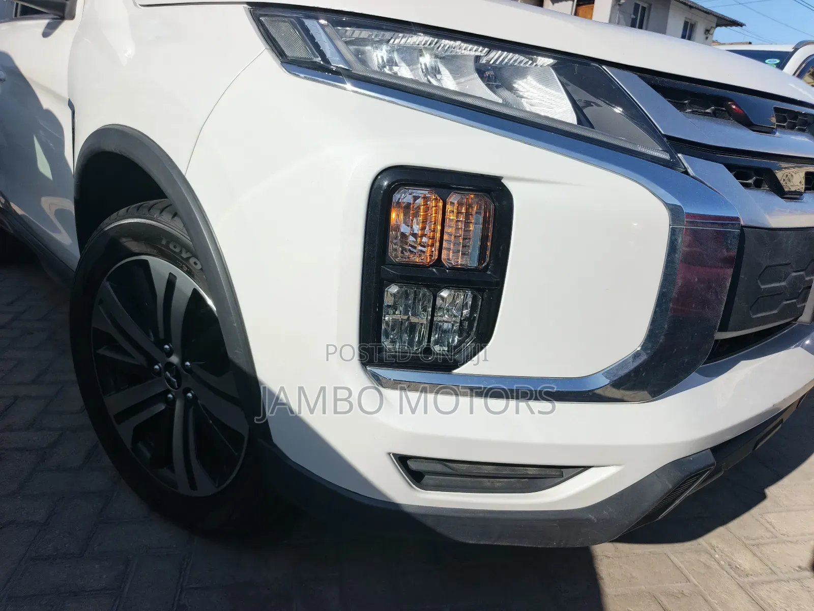 Mitsubishi RVR 2020 White