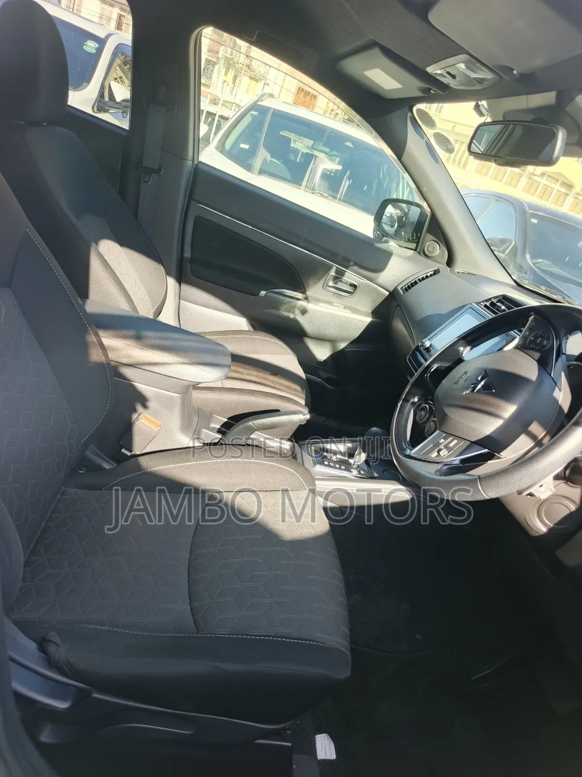 Mitsubishi RVR 2020 White