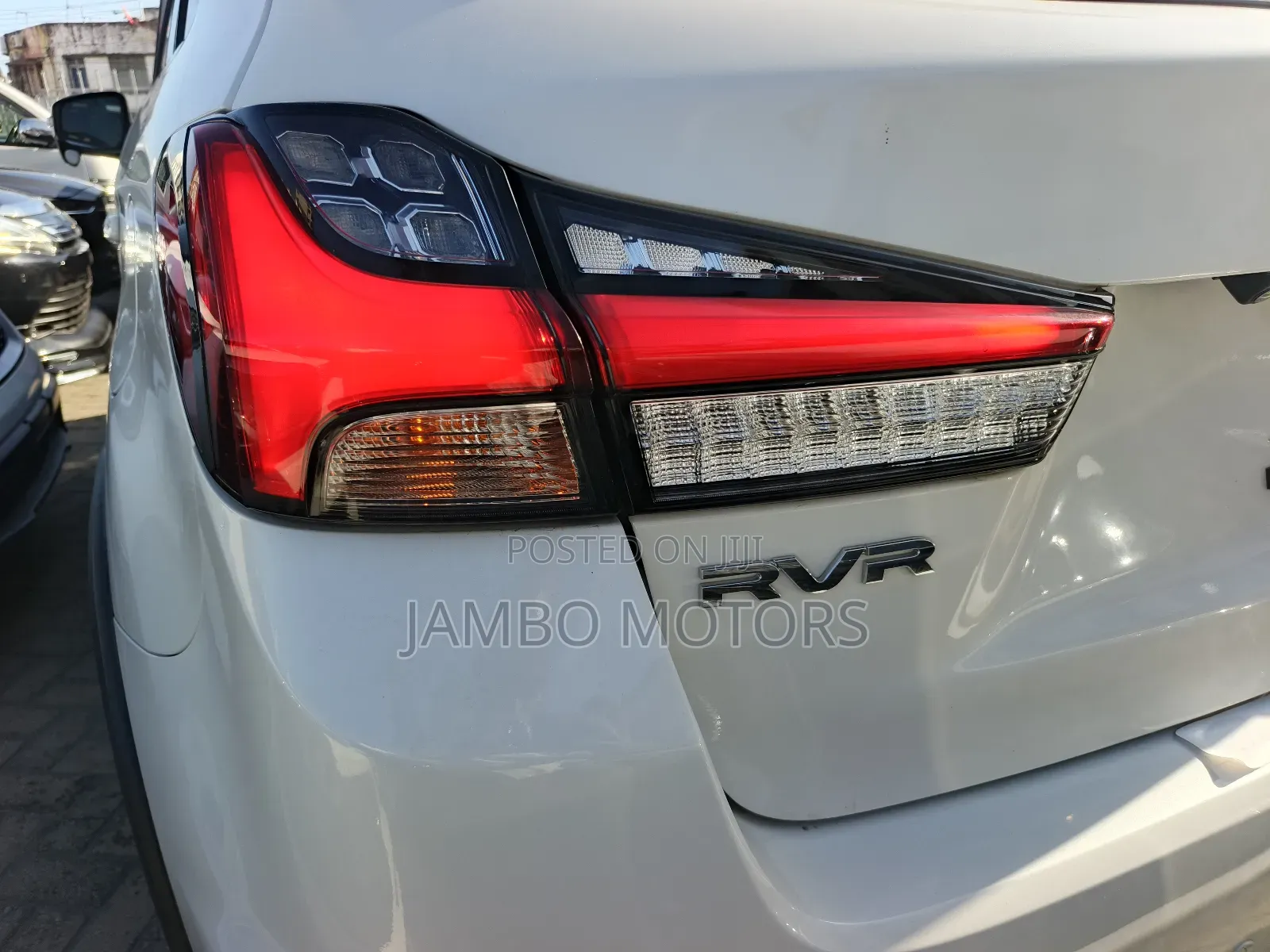 Mitsubishi RVR 2020 White