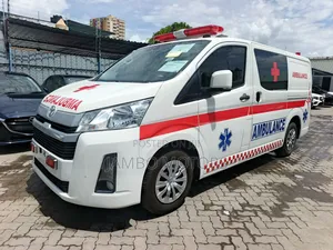 Toyota HiAce 2021 White