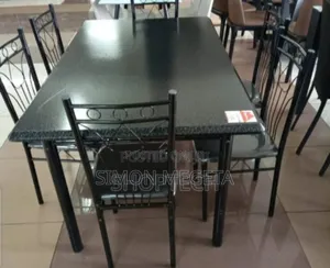 Colour Black Ne Sitter Dining Table