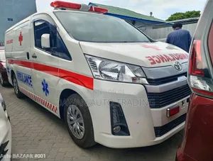 Toyota HiAce 2019 White